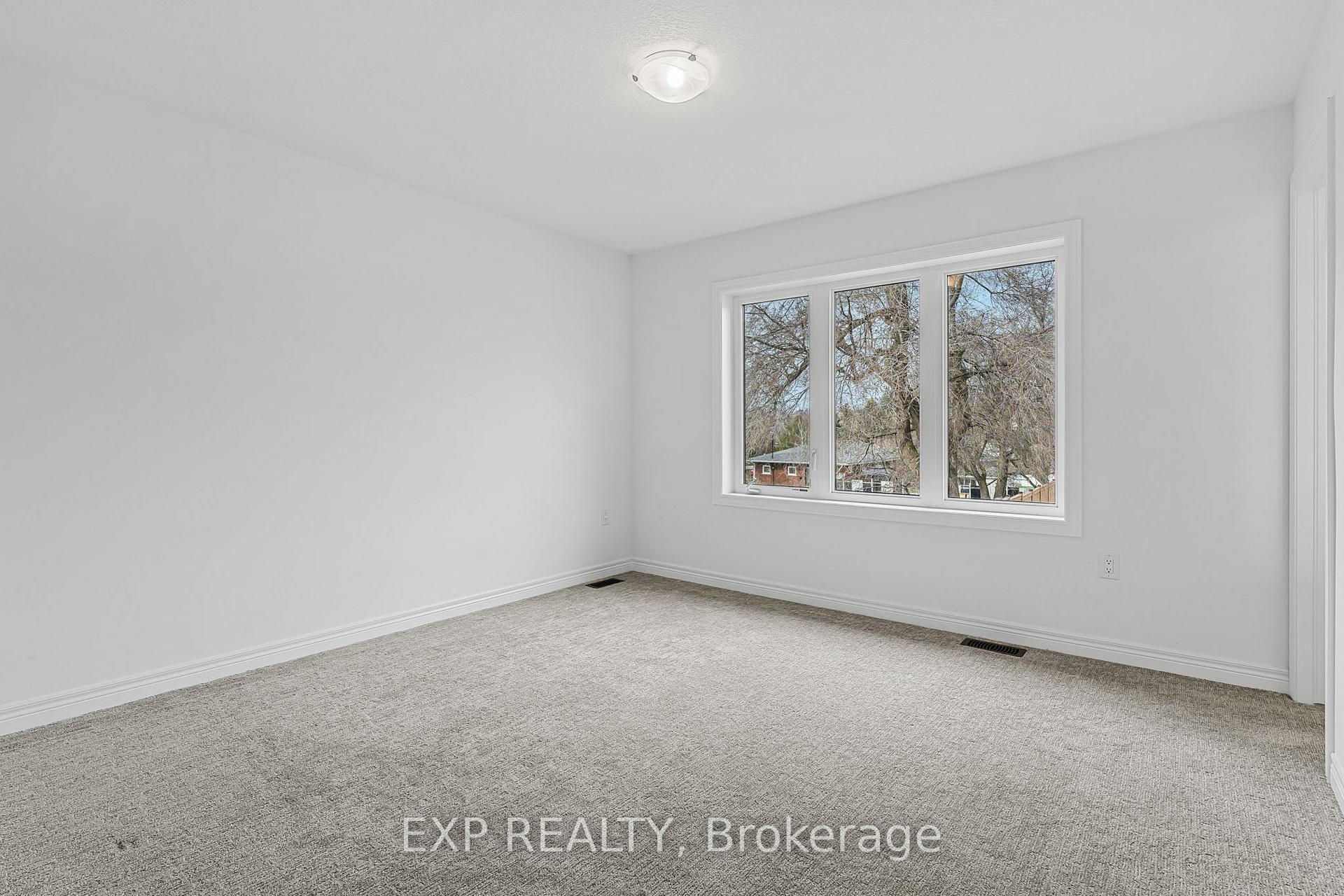 Photo 28 of 102 Marion Street, Hamilton, Mount Hope — HOMEH
