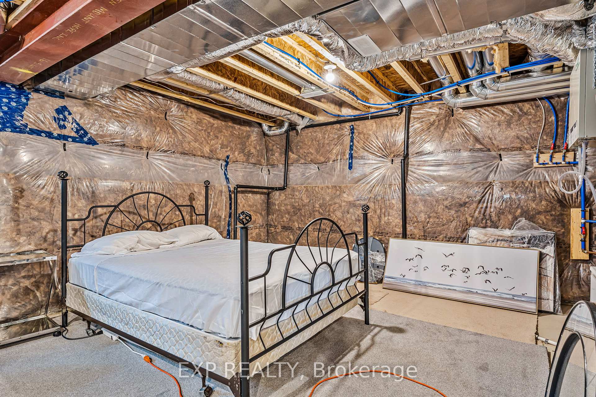 Photo 36 of 102 Marion Street, Hamilton, Mount Hope — HOMEH