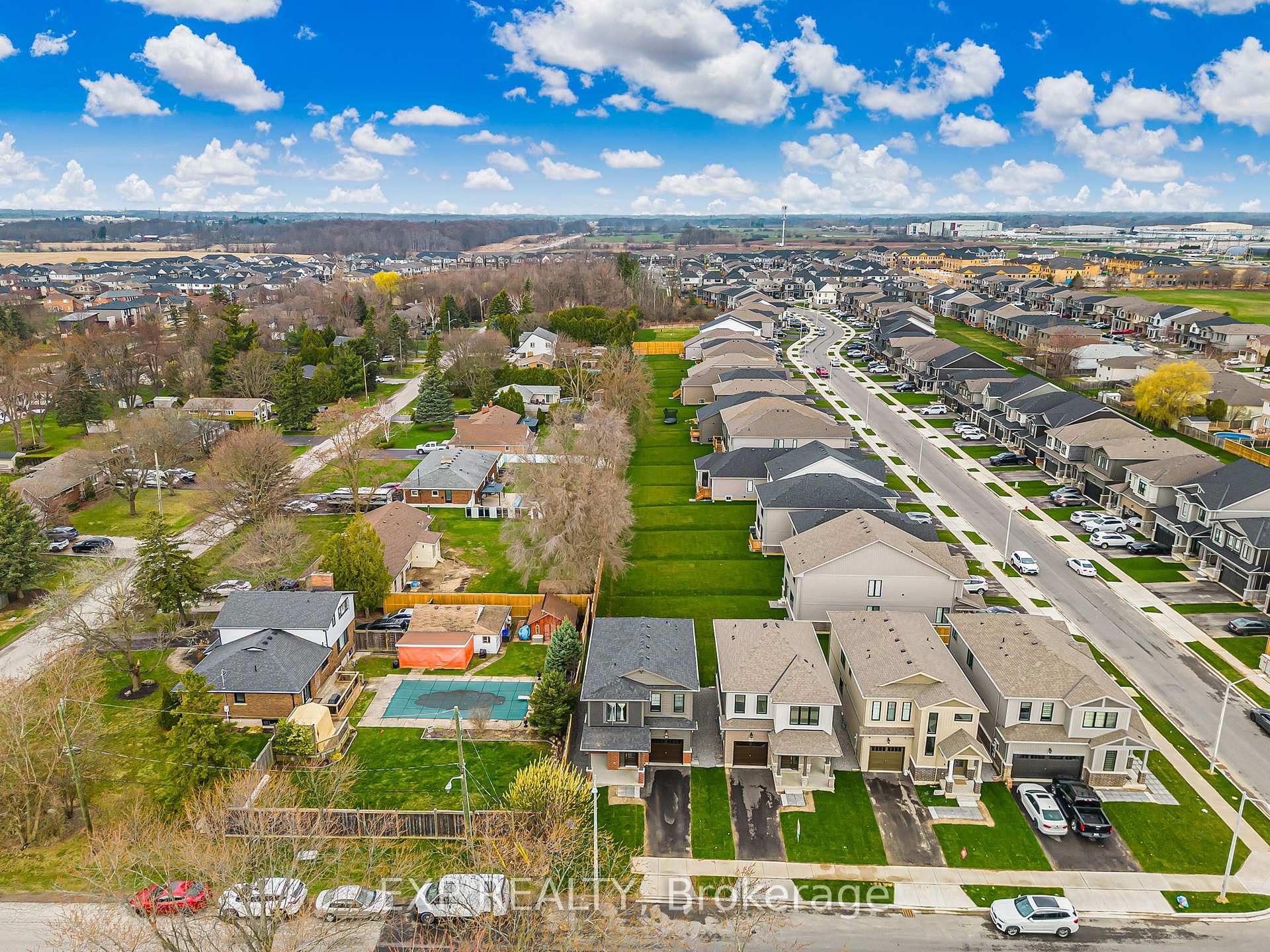Photo 46 of 102 Marion Street, Hamilton, Mount Hope — HOMEH