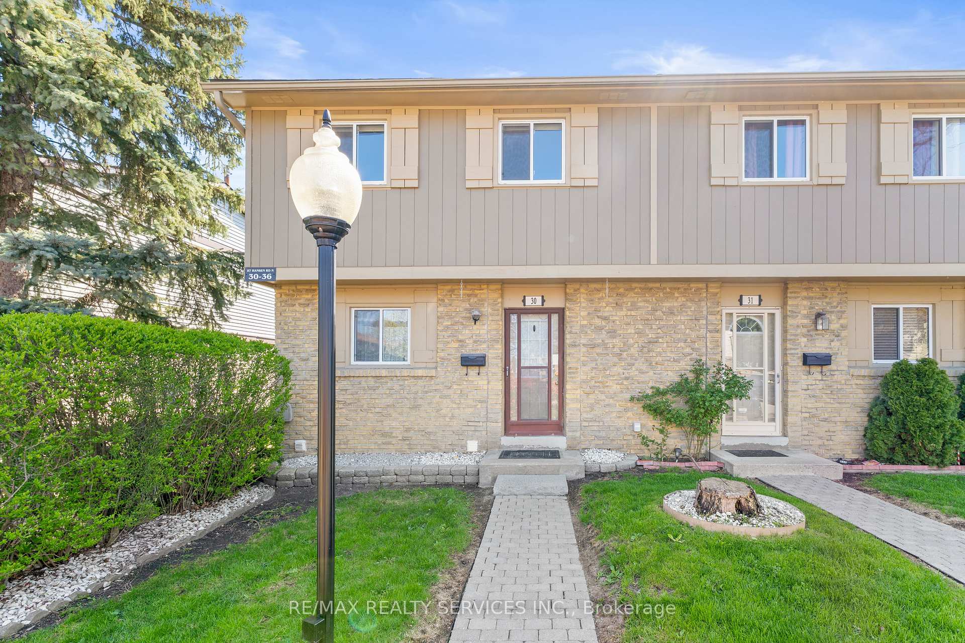 Photo 4 of Unit 30, 57 Hansen Road N, Brampton, Madoc — HOMEH