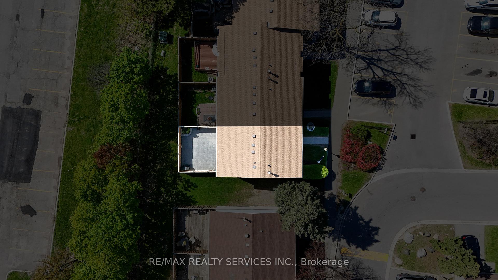 Photo 5 of Unit 30, 57 Hansen Road N, Brampton, Madoc — HOMEH