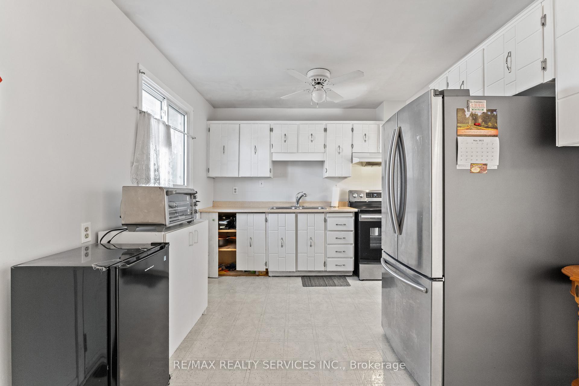 Photo 11 of Unit 30, 57 Hansen Road N, Brampton, Madoc — HOMEH