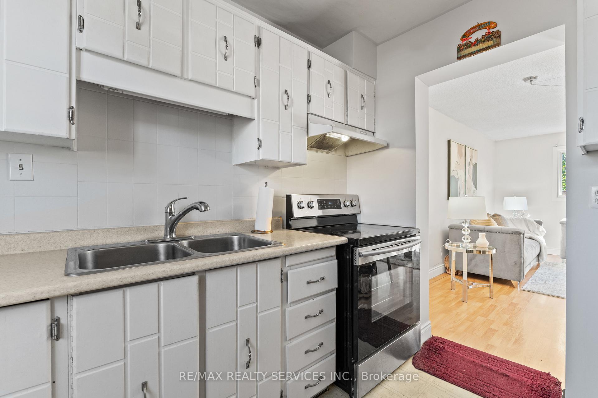 Photo 13 of Unit 30, 57 Hansen Road N, Brampton, Madoc — HOMEH