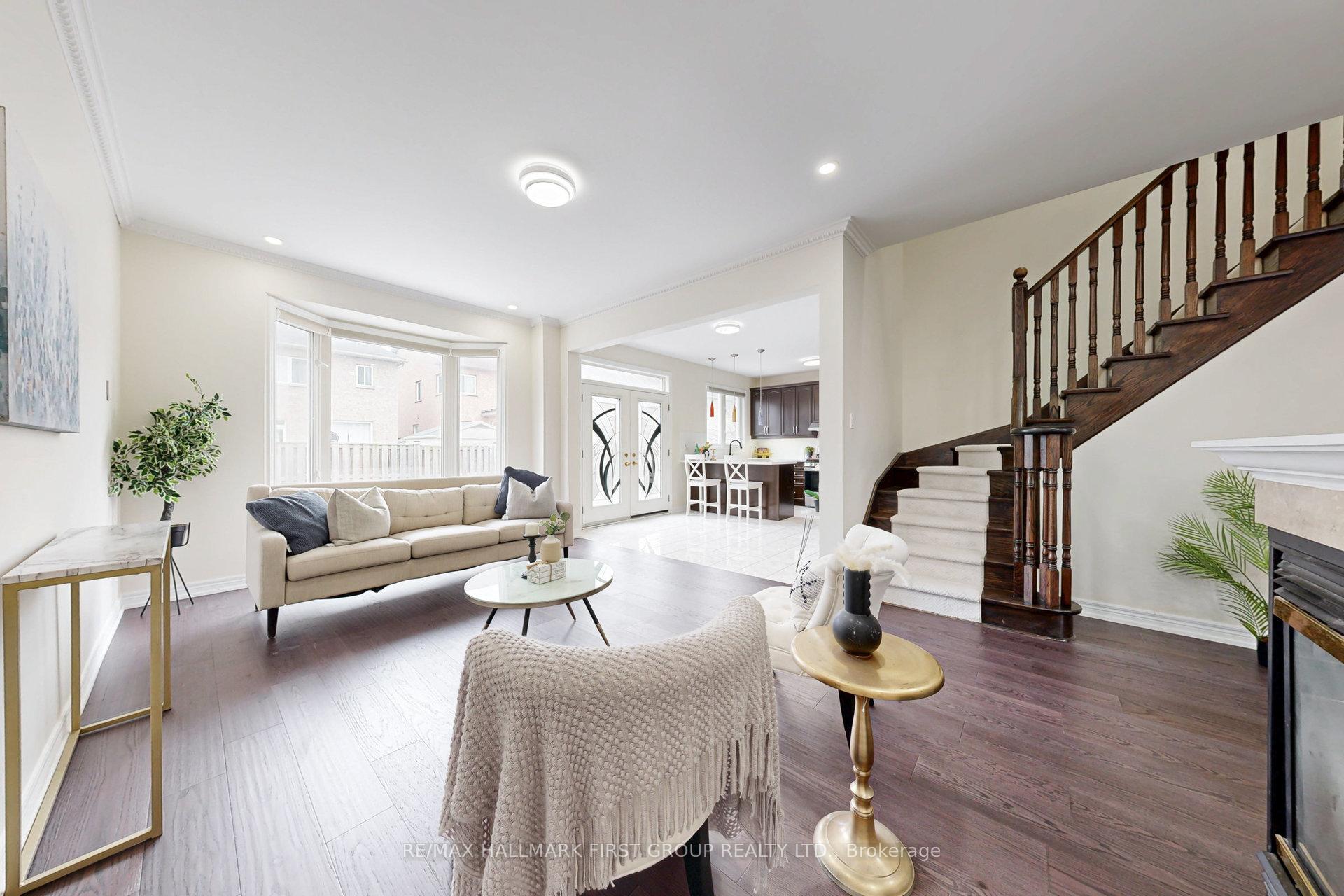 Photo 14 of 35 Everingham Circle, Brampton, Sandringham-Wellington — HOMEH