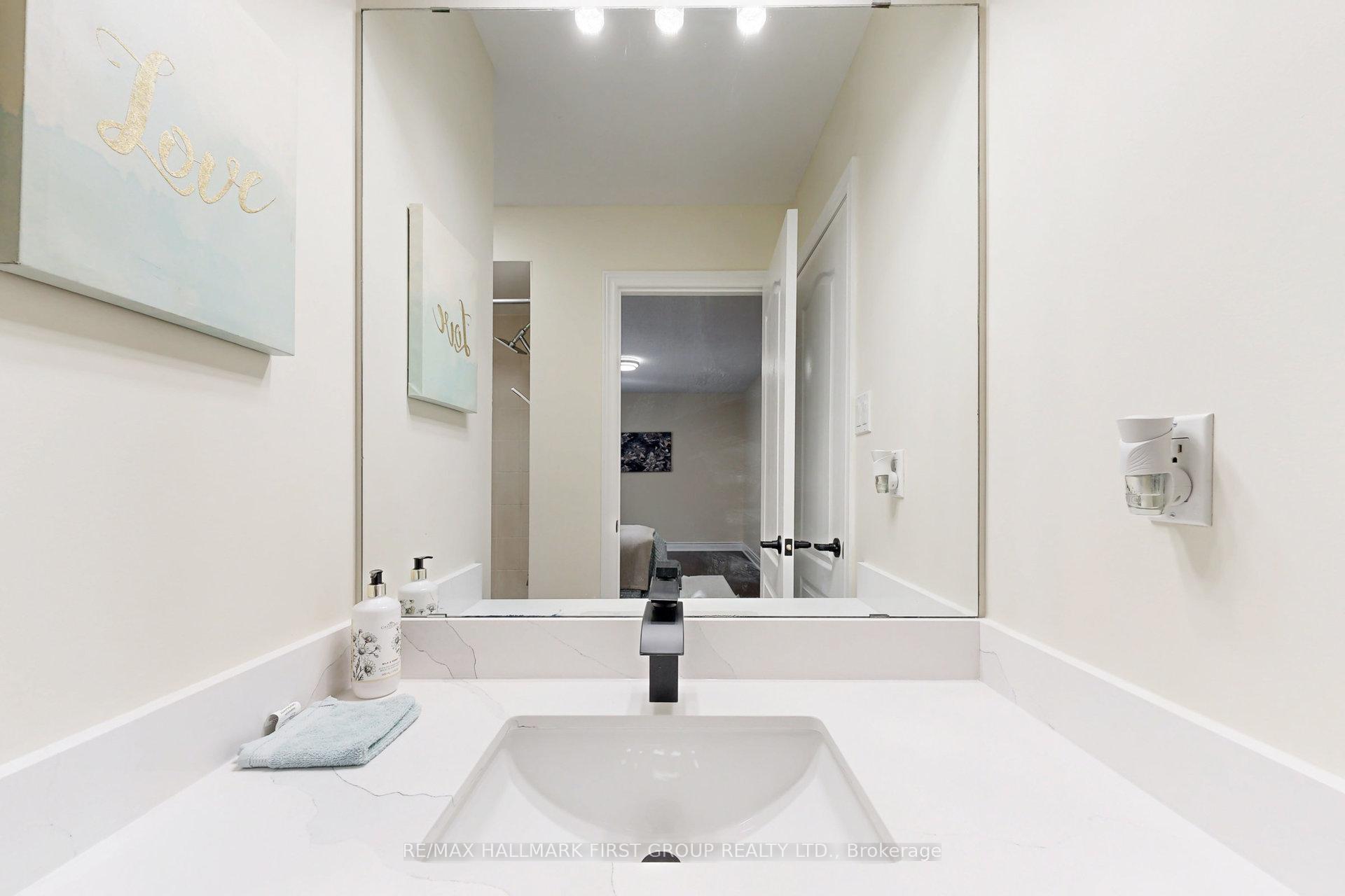 Photo 26 of 35 Everingham Circle, Brampton, Sandringham-Wellington — HOMEH