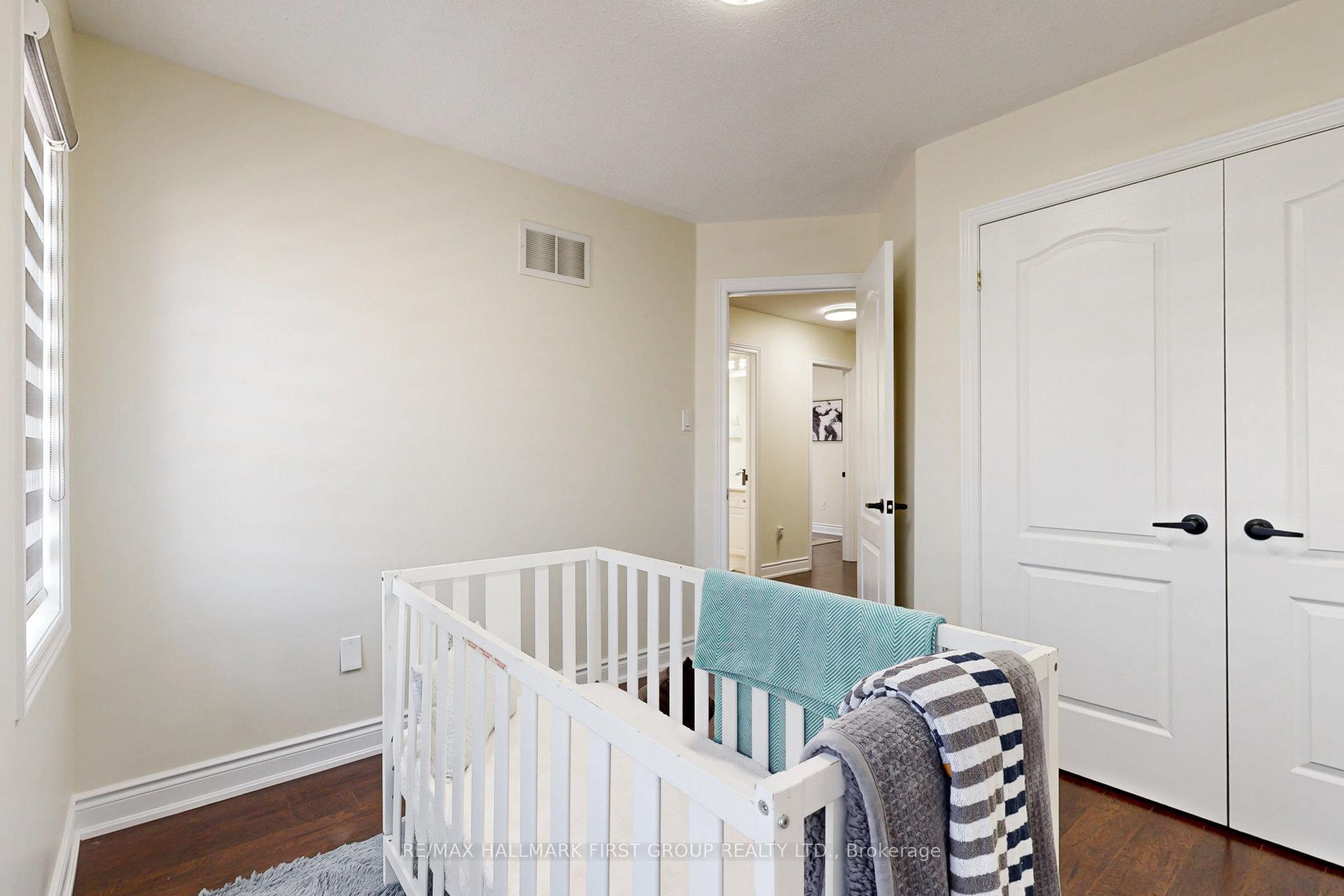 Photo 31 of 35 Everingham Circle, Brampton, Sandringham-Wellington — HOMEH