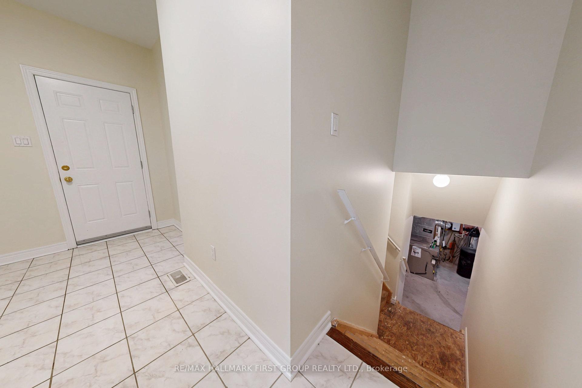 Photo 42 of 35 Everingham Circle, Brampton, Sandringham-Wellington — HOMEH
