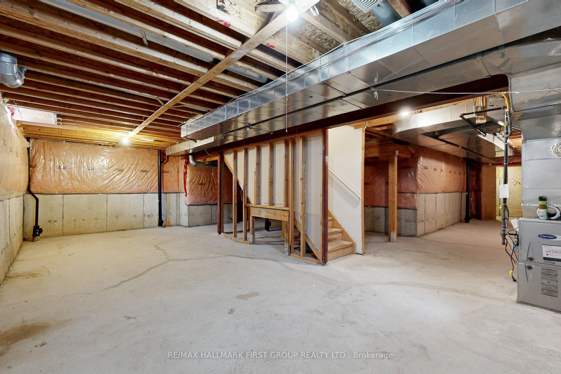 Photo 45 of 35 Everingham Circle, Brampton, Sandringham-Wellington — HOMEH