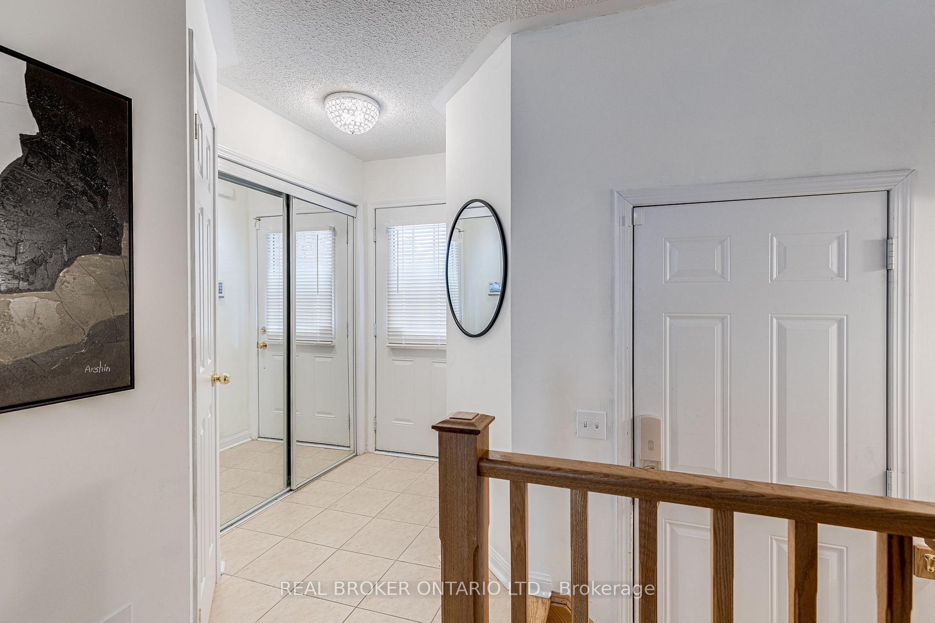 Photo 6 of 19 Coachlight Crescent, Brampton, Vales of Castlemore — HOMEH