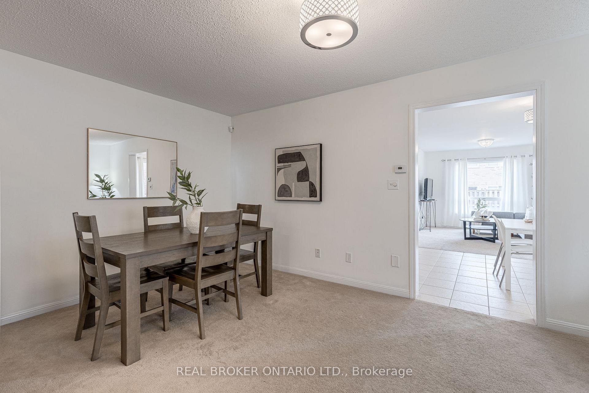 Photo 16 of 19 Coachlight Crescent, Brampton, Vales of Castlemore — HOMEH