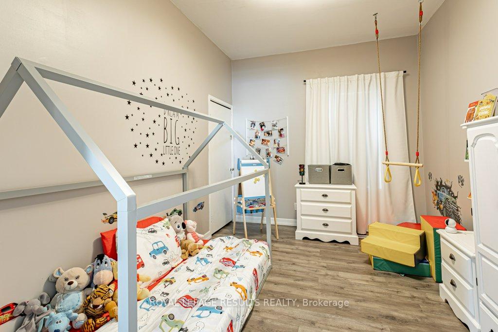 Photo 8 of 116 Hughes Street, St. Thomas — HOMEH