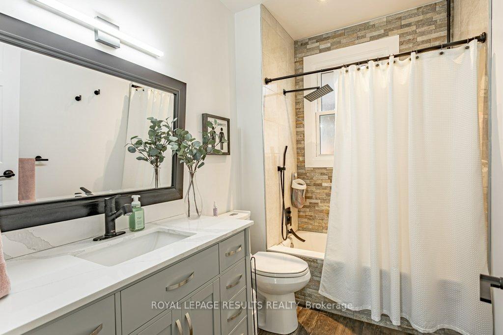 Photo 9 of 116 Hughes Street, St. Thomas — HOMEH
