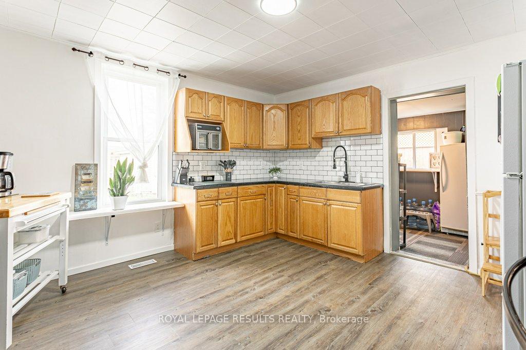 Photo 13 of 116 Hughes Street, St. Thomas — HOMEH