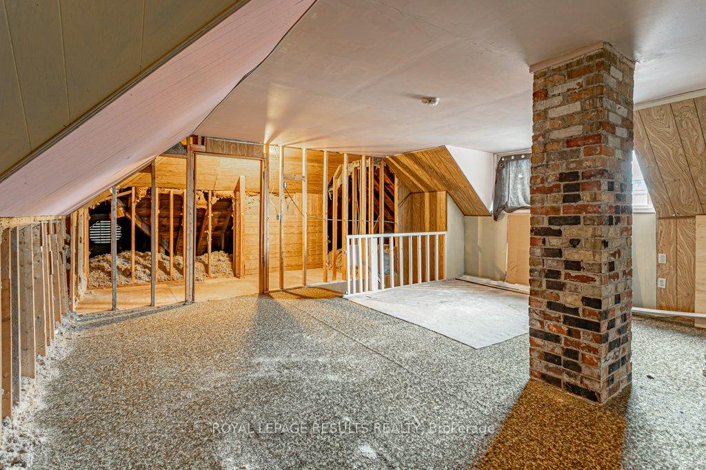 Photo 17 of 116 Hughes Street, St. Thomas — HOMEH