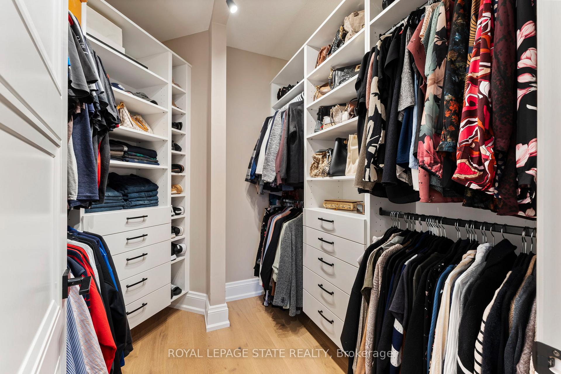 Photo 17 of 66 Seabreeze Crescent, Hamilton, Lakeshore — HOMEH