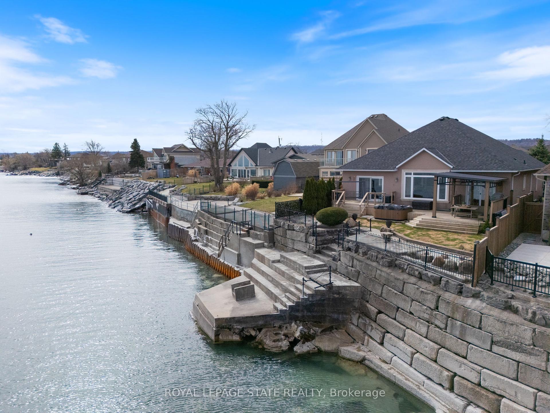 Photo 35 of 66 Seabreeze Crescent, Hamilton, Lakeshore — HOMEH