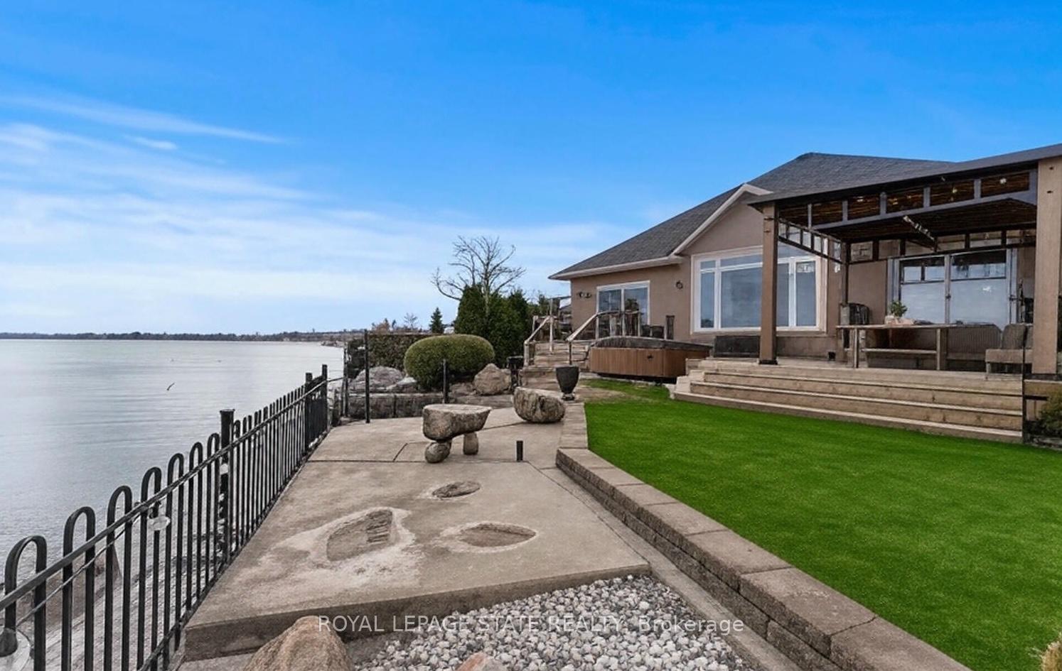 Photo 41 of 66 Seabreeze Crescent, Hamilton, Lakeshore — HOMEH