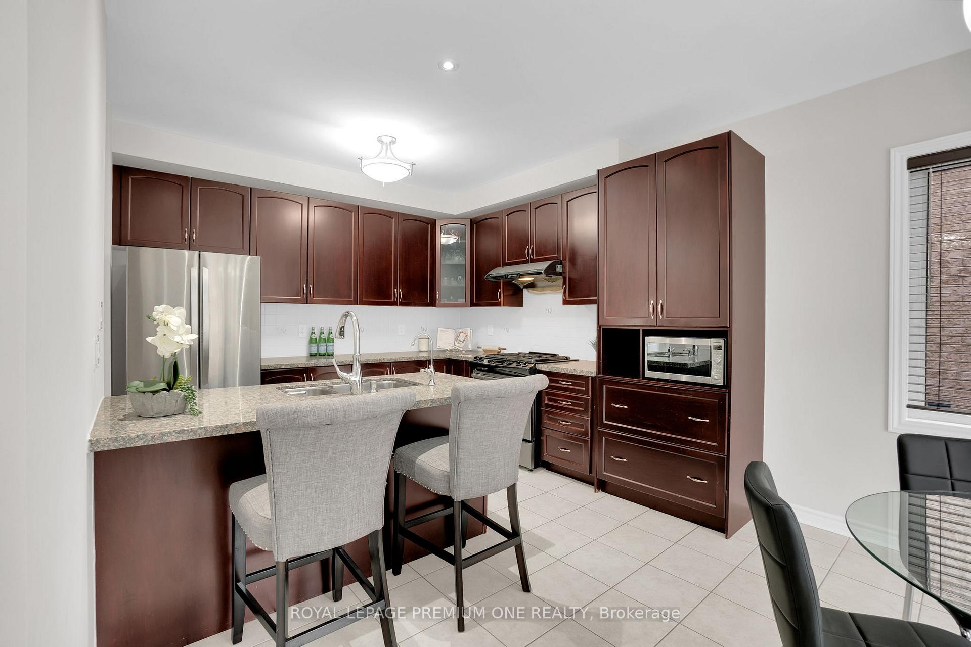 Photo 11 of 8 Templeton Court, Brampton, Bram East — HOMEH