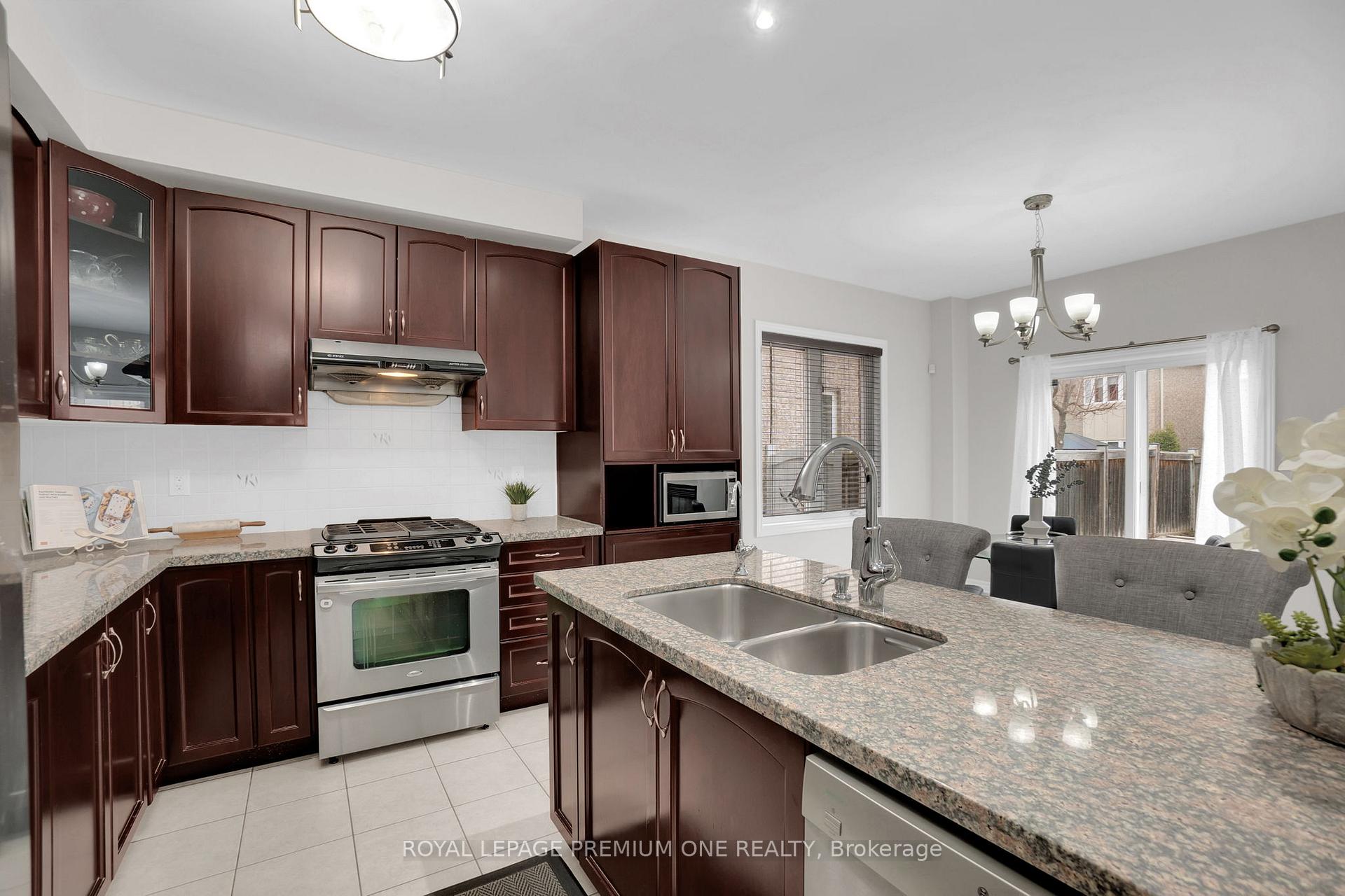 Photo 13 of 8 Templeton Court, Brampton, Bram East — HOMEH