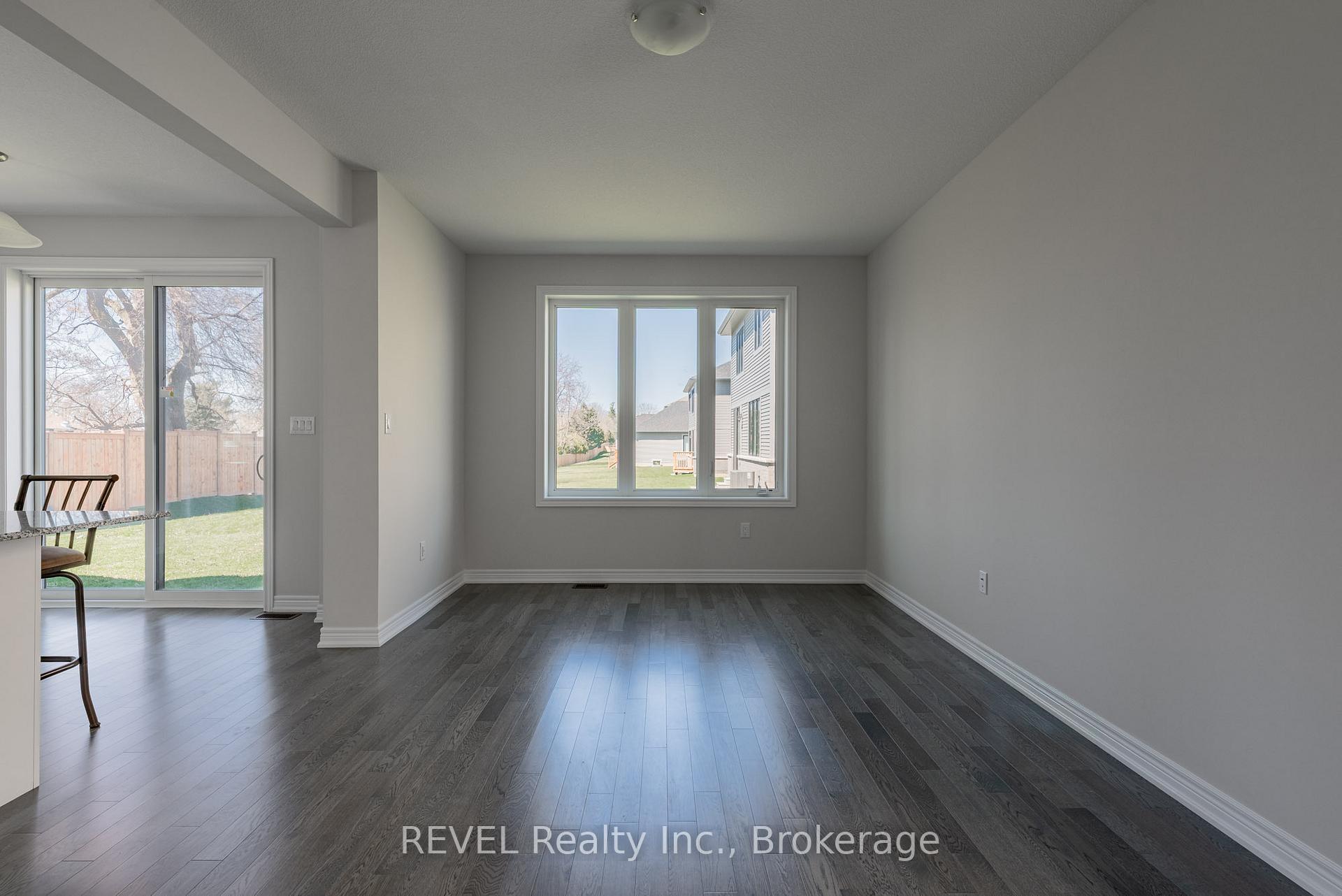 Photo 8 of 98 Marion Street, Hamilton, Mount Hope — HOMEH