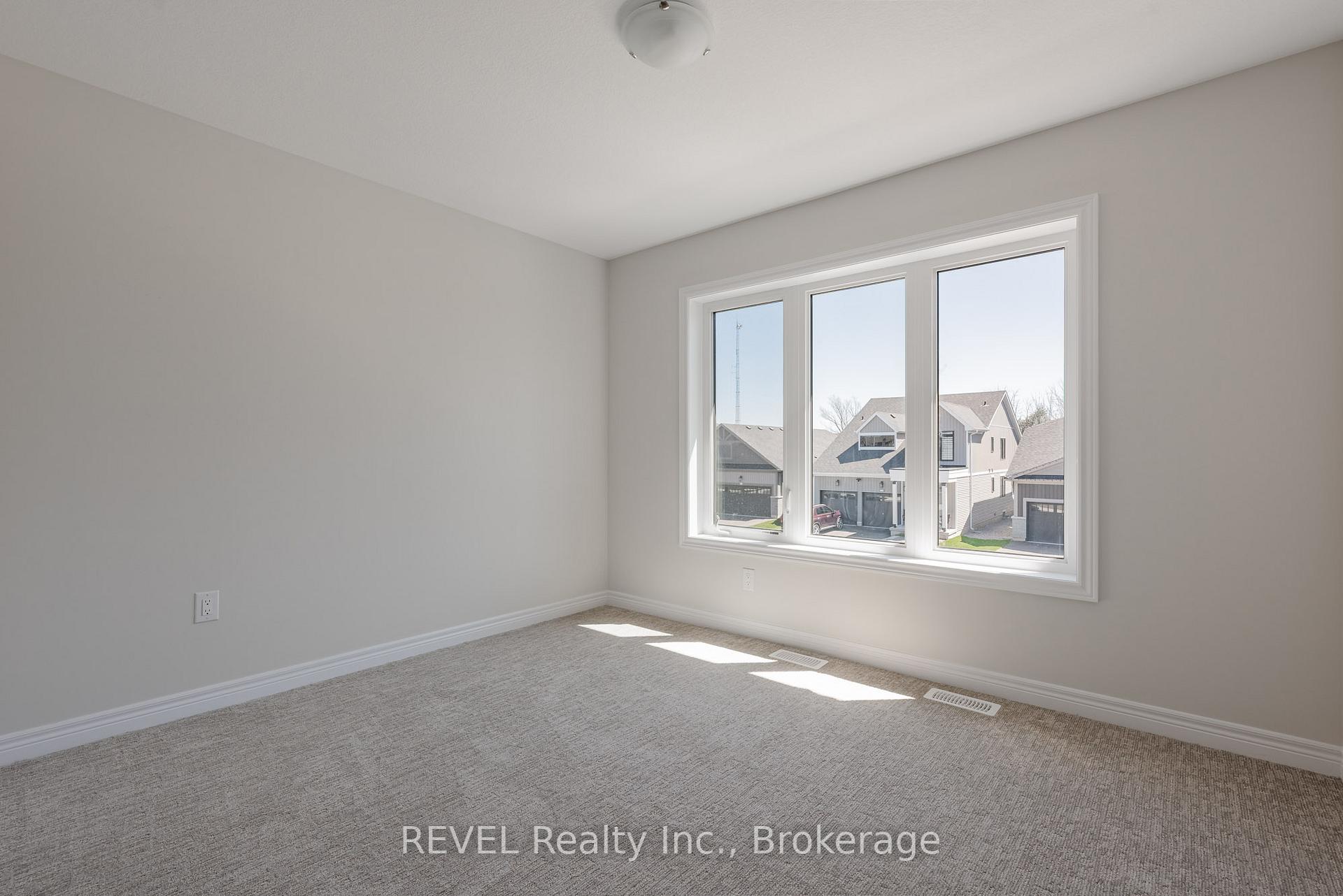 Photo 18 of 98 Marion Street, Hamilton, Mount Hope — HOMEH