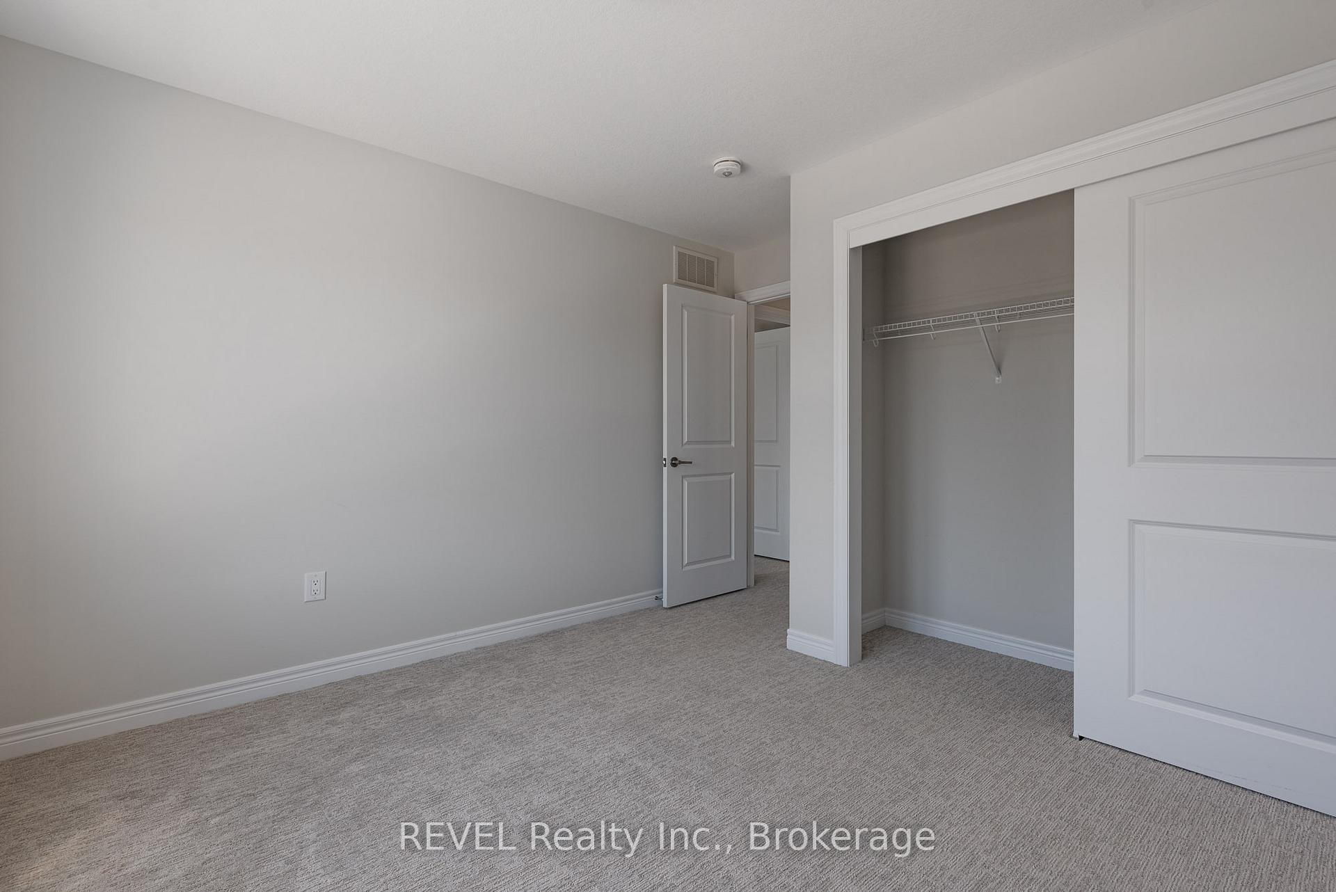 Photo 19 of 98 Marion Street, Hamilton, Mount Hope — HOMEH