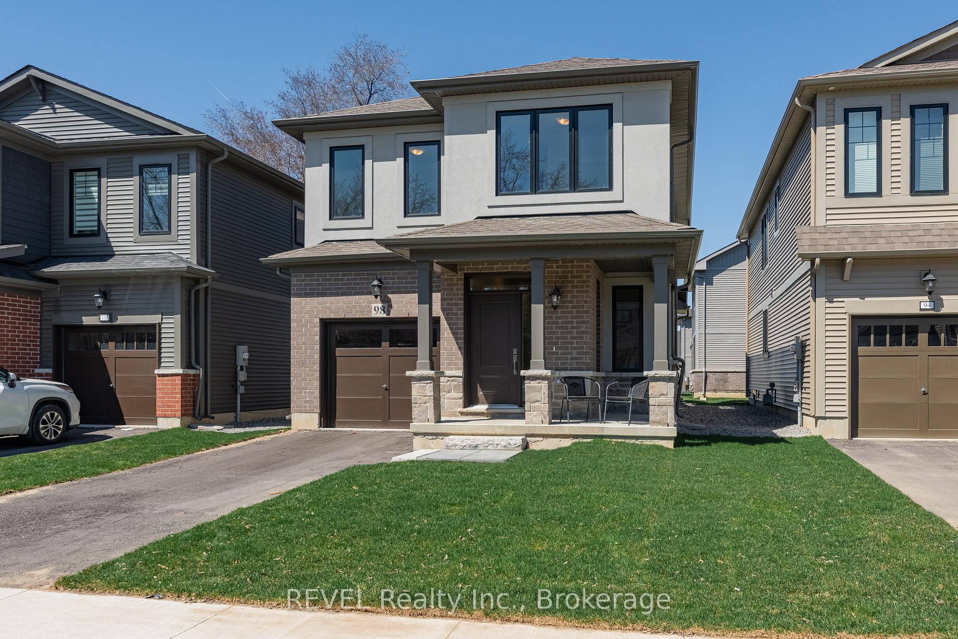 Photo 74 of 98 Marion Street, Hamilton, Mount Hope — HOMEH