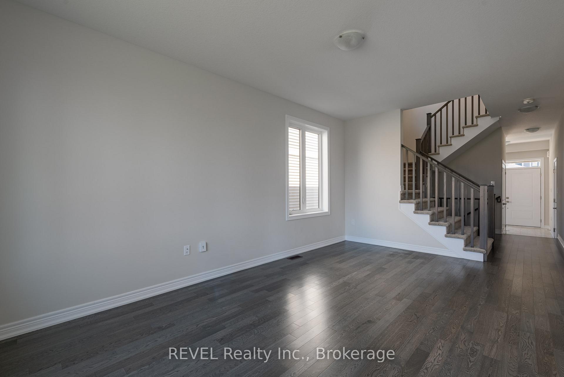 Photo 26 of 98 Marion Street, Hamilton, Mount Hope — HOMEH