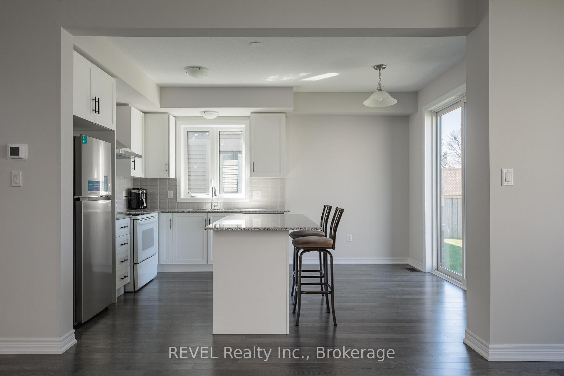 Photo 30 of 98 Marion Street, Hamilton, Mount Hope — HOMEH
