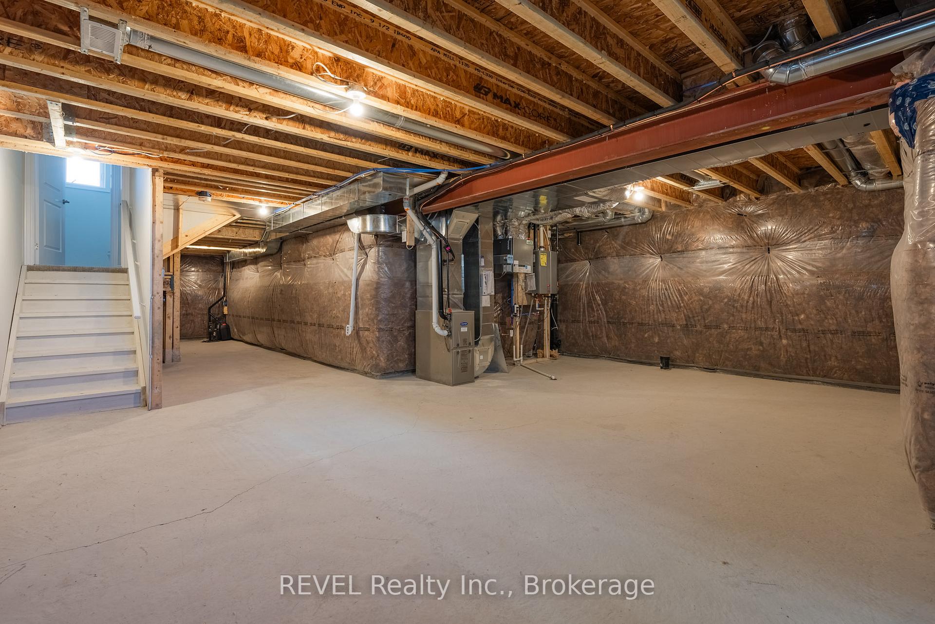 Photo 51 of 98 Marion Street, Hamilton, Mount Hope — HOMEH