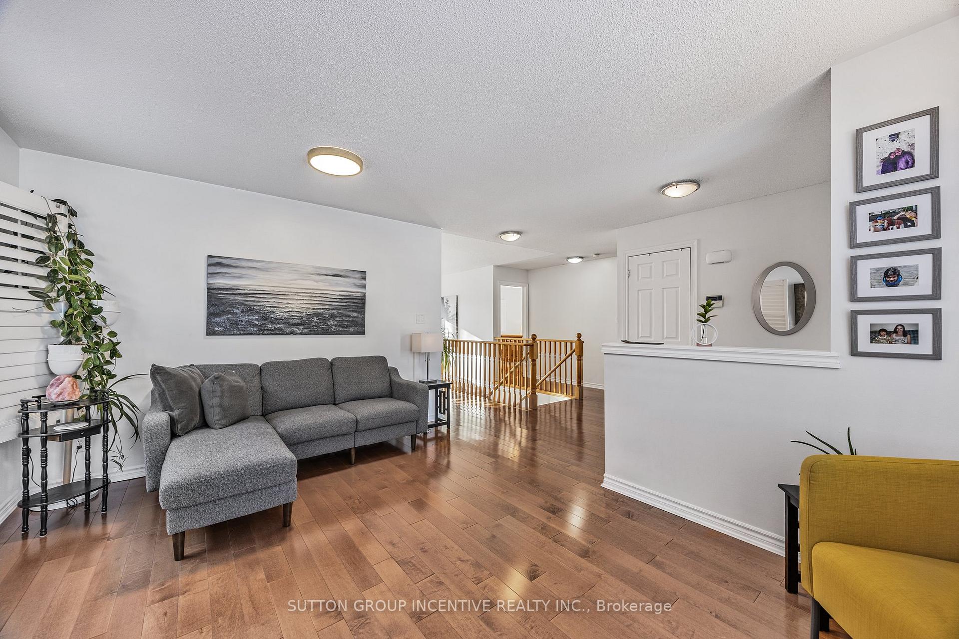 Photo 9 of 146 Columbia Road, Barrie, Holly — HOMEH