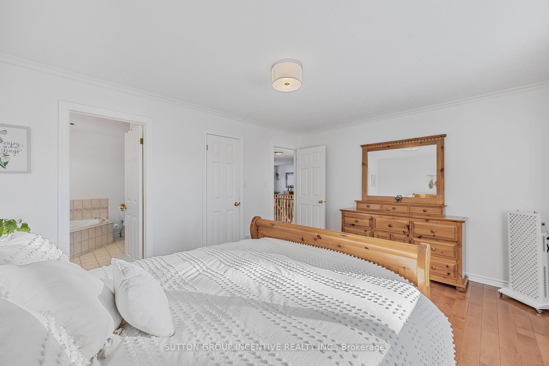 Photo 21 of 146 Columbia Road, Barrie, Holly — HOMEH