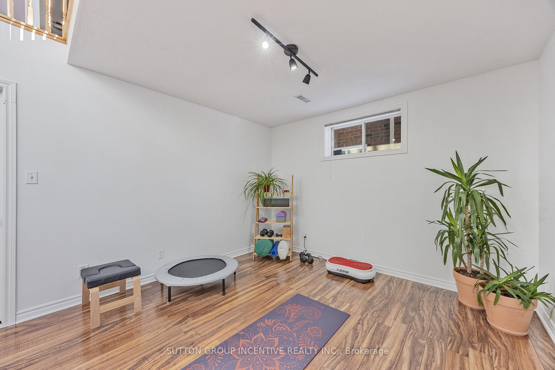 Photo 31 of 146 Columbia Road, Barrie, Holly — HOMEH