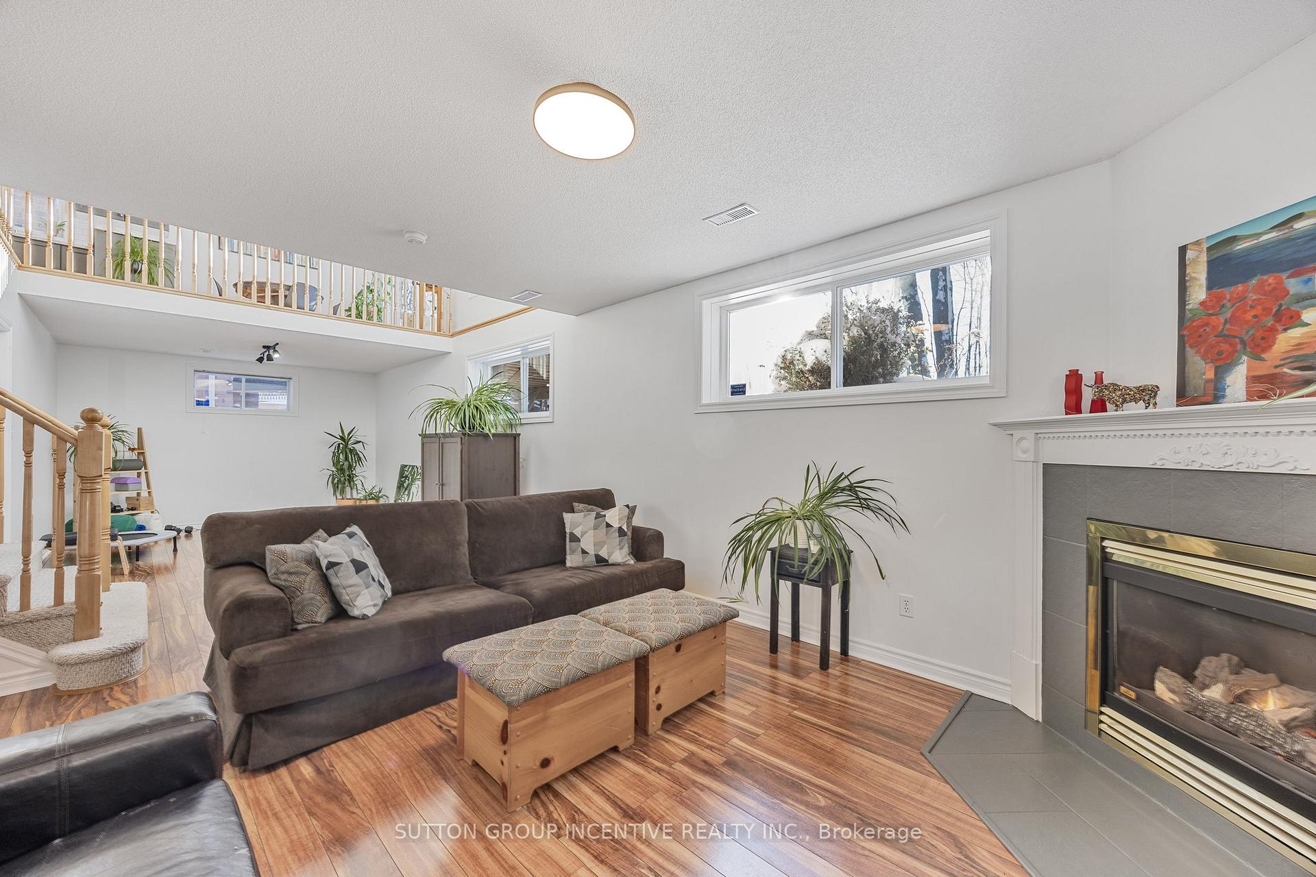Photo 34 of 146 Columbia Road, Barrie, Holly — HOMEH