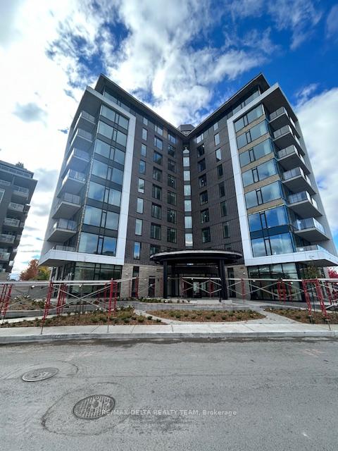 Front of Unit 106, 360 Deschatelets Avenue