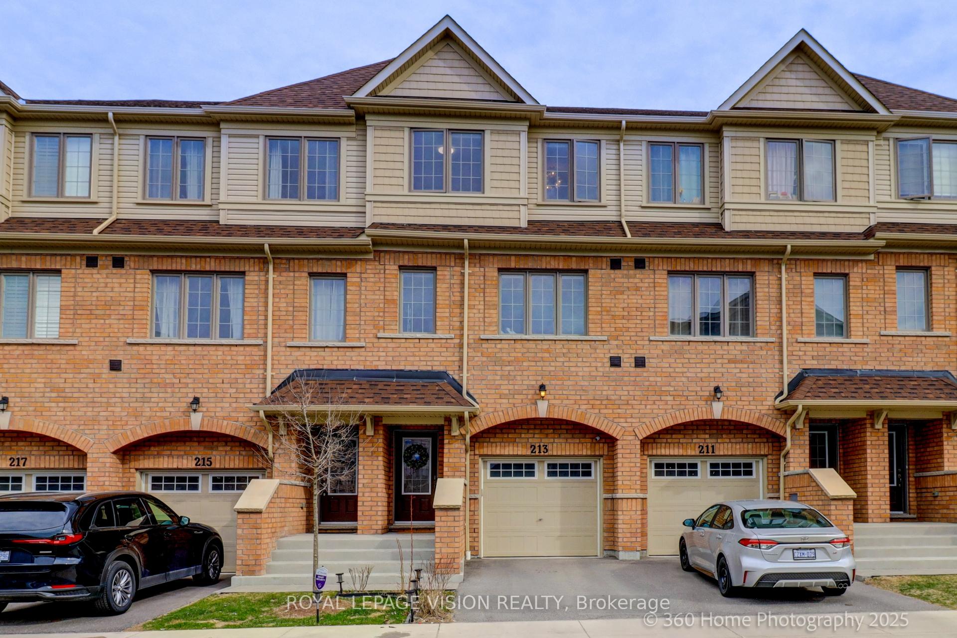 Photo 1 of 213 Danzatore Path, Oshawa, Windfields — HOMEH