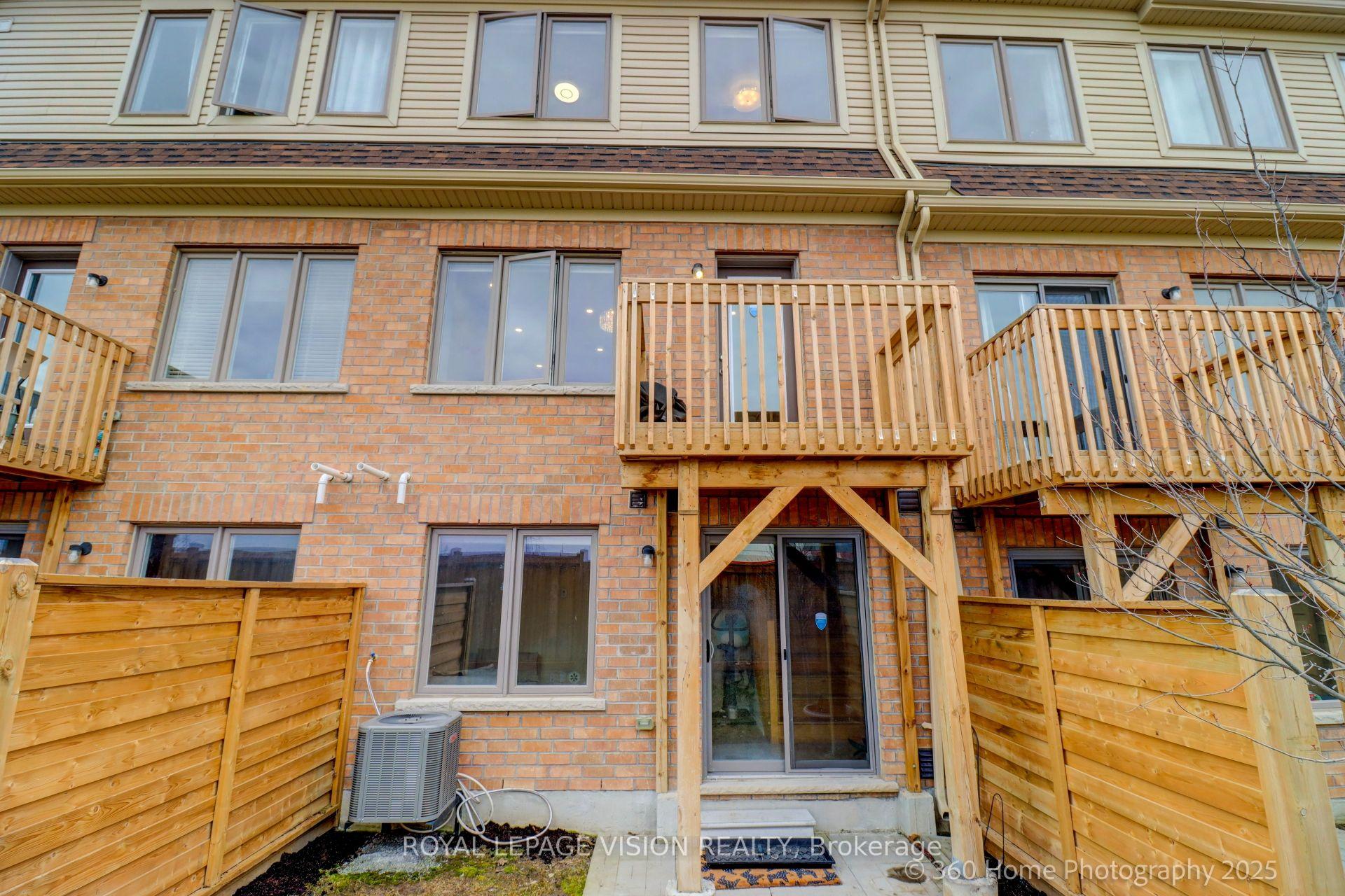 Photo 26 of 213 Danzatore Path, Oshawa, Windfields — HOMEH