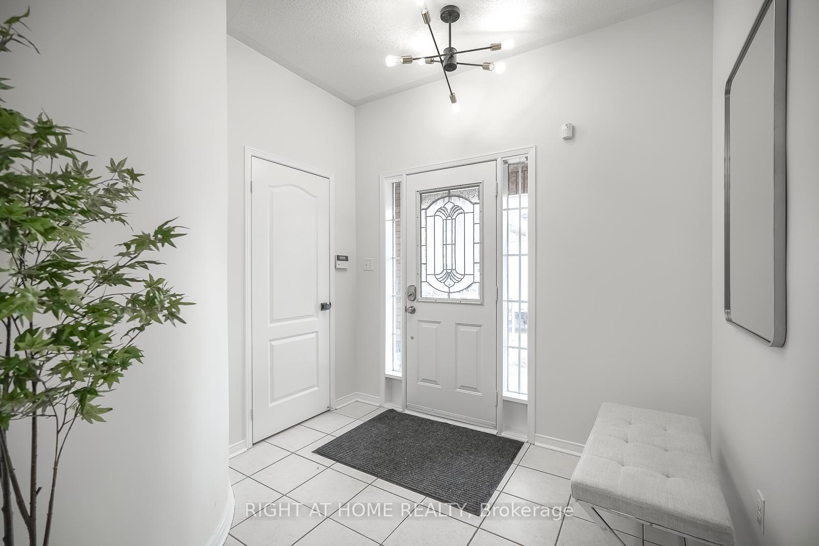 Photo 6 of 38 Ashmere Road, Brampton, Fletcher's Meadow — HOMEH