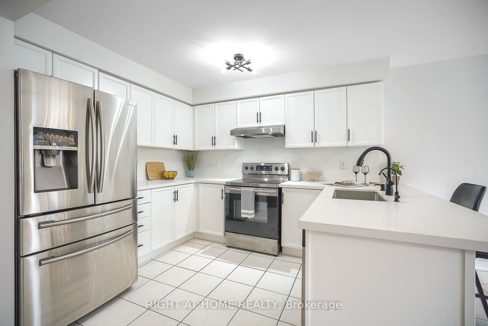 Photo 11 of 38 Ashmere Road, Brampton, Fletcher's Meadow — HOMEH