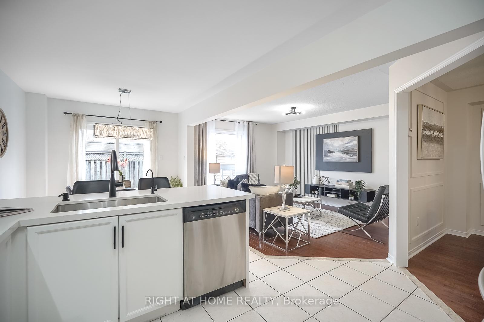 Photo 14 of 38 Ashmere Road, Brampton, Fletcher's Meadow — HOMEH