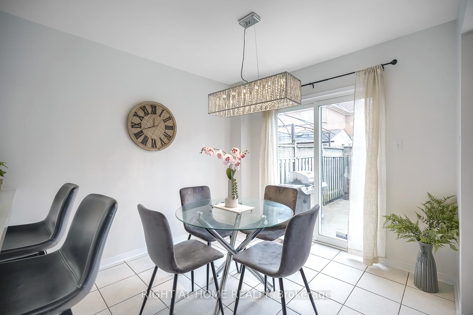 Photo 15 of 38 Ashmere Road, Brampton, Fletcher's Meadow — HOMEH