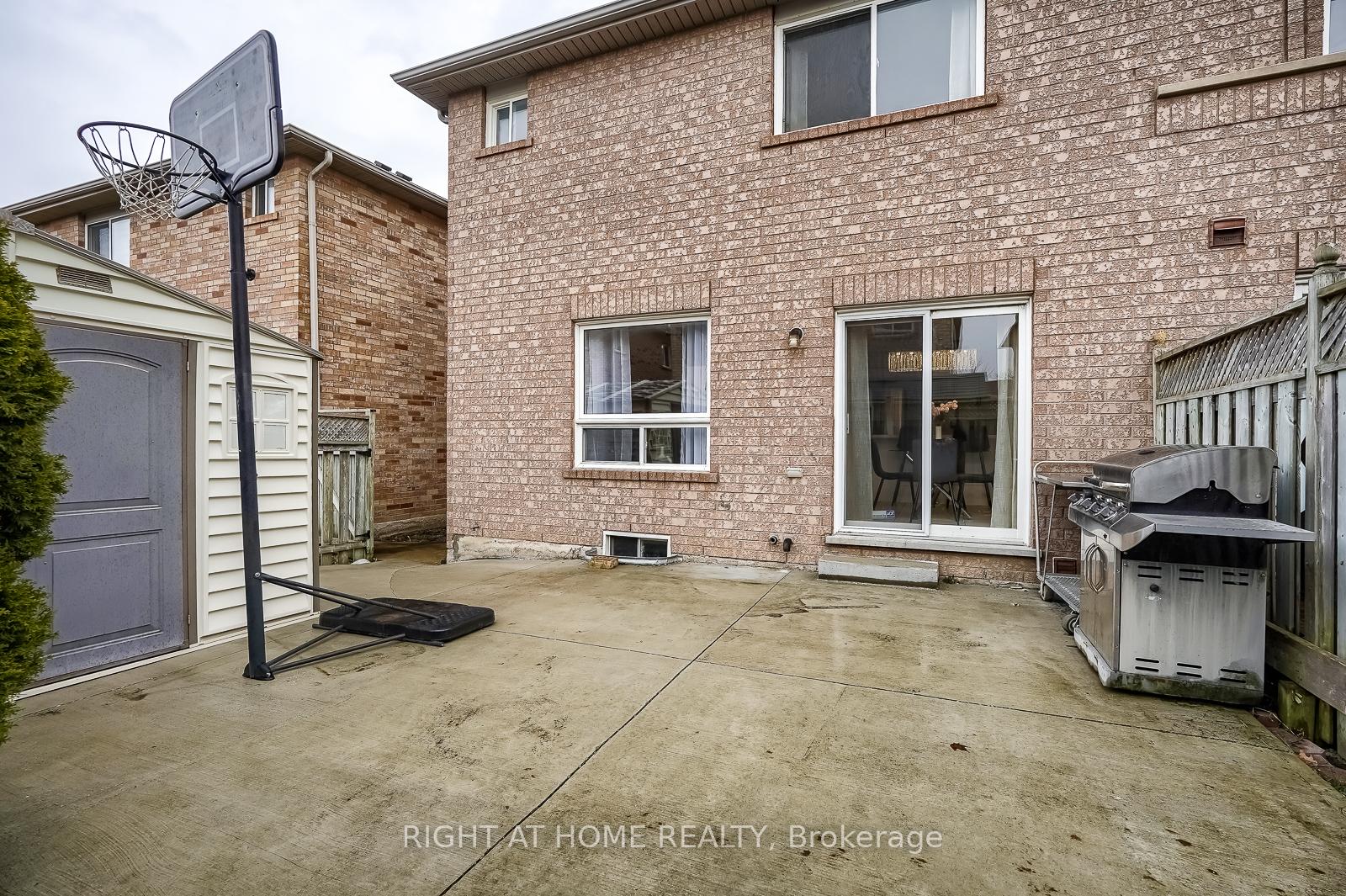 Photo 41 of 38 Ashmere Road, Brampton, Fletcher's Meadow — HOMEH