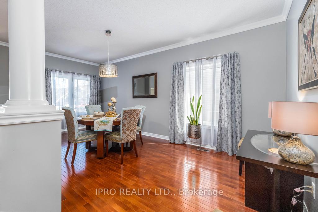 Photo 7 of 62 Masters Green Crescent, Brampton, Snelgrove — HOMEH
