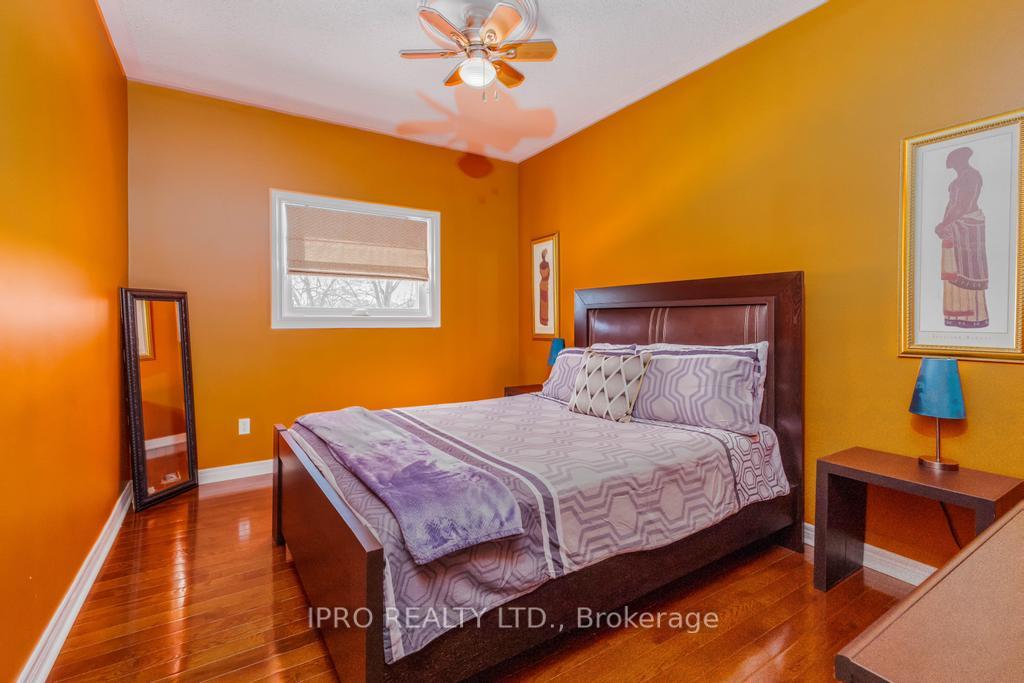 Photo 21 of 62 Masters Green Crescent, Brampton, Snelgrove — HOMEH