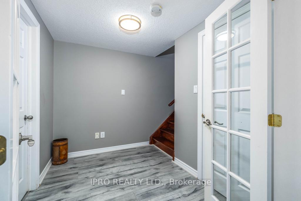 Photo 30 of 62 Masters Green Crescent, Brampton, Snelgrove — HOMEH