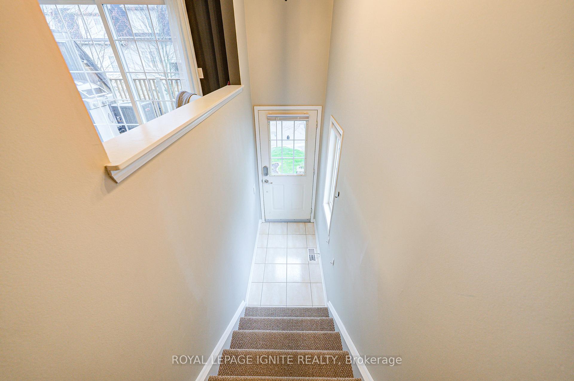 Photo 2 of Unit 17, 735 Sheppard Avenue, Pickering, Woodlands — HOMEH