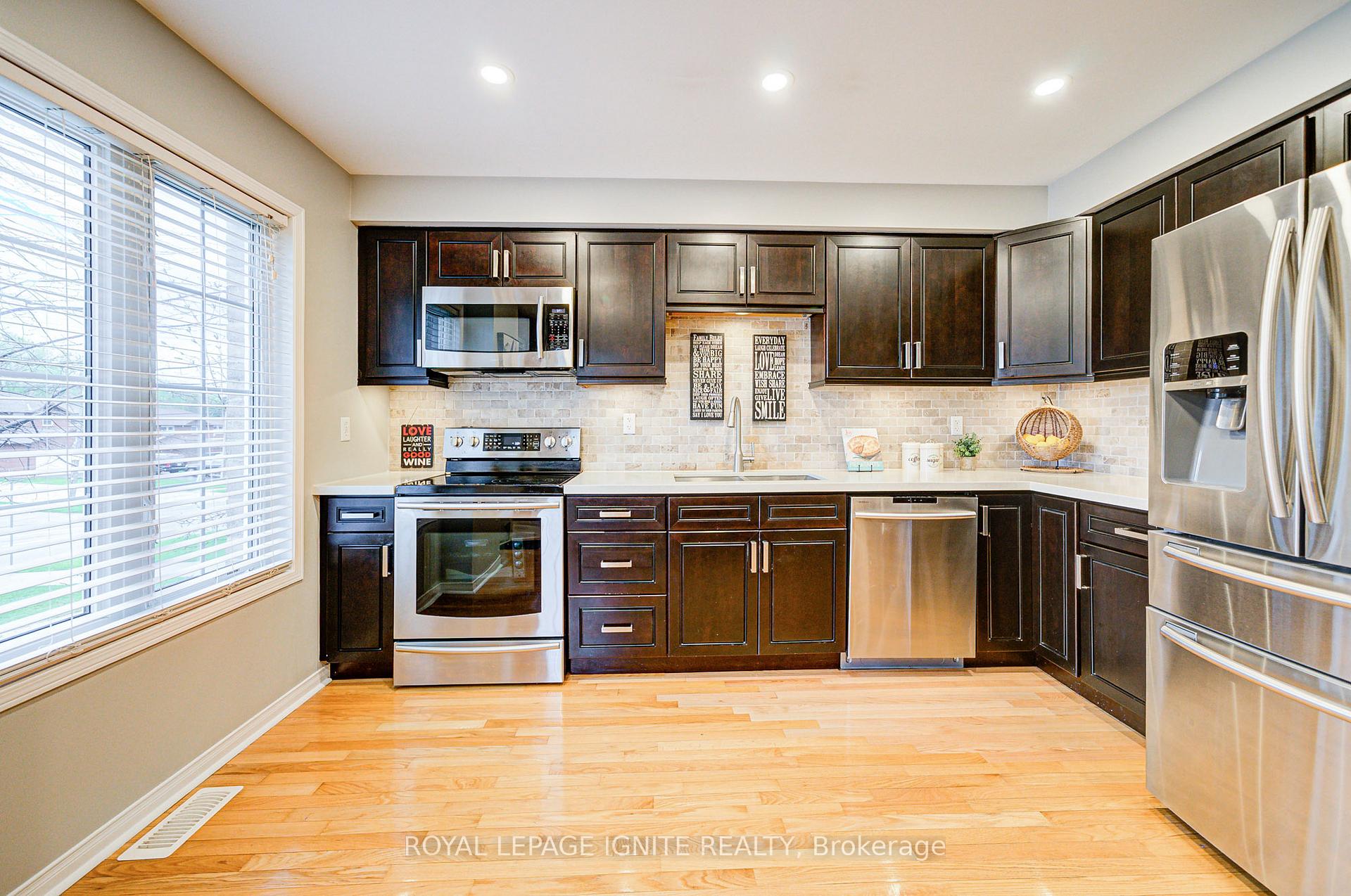 Photo 12 of Unit 17, 735 Sheppard Avenue, Pickering, Woodlands — HOMEH