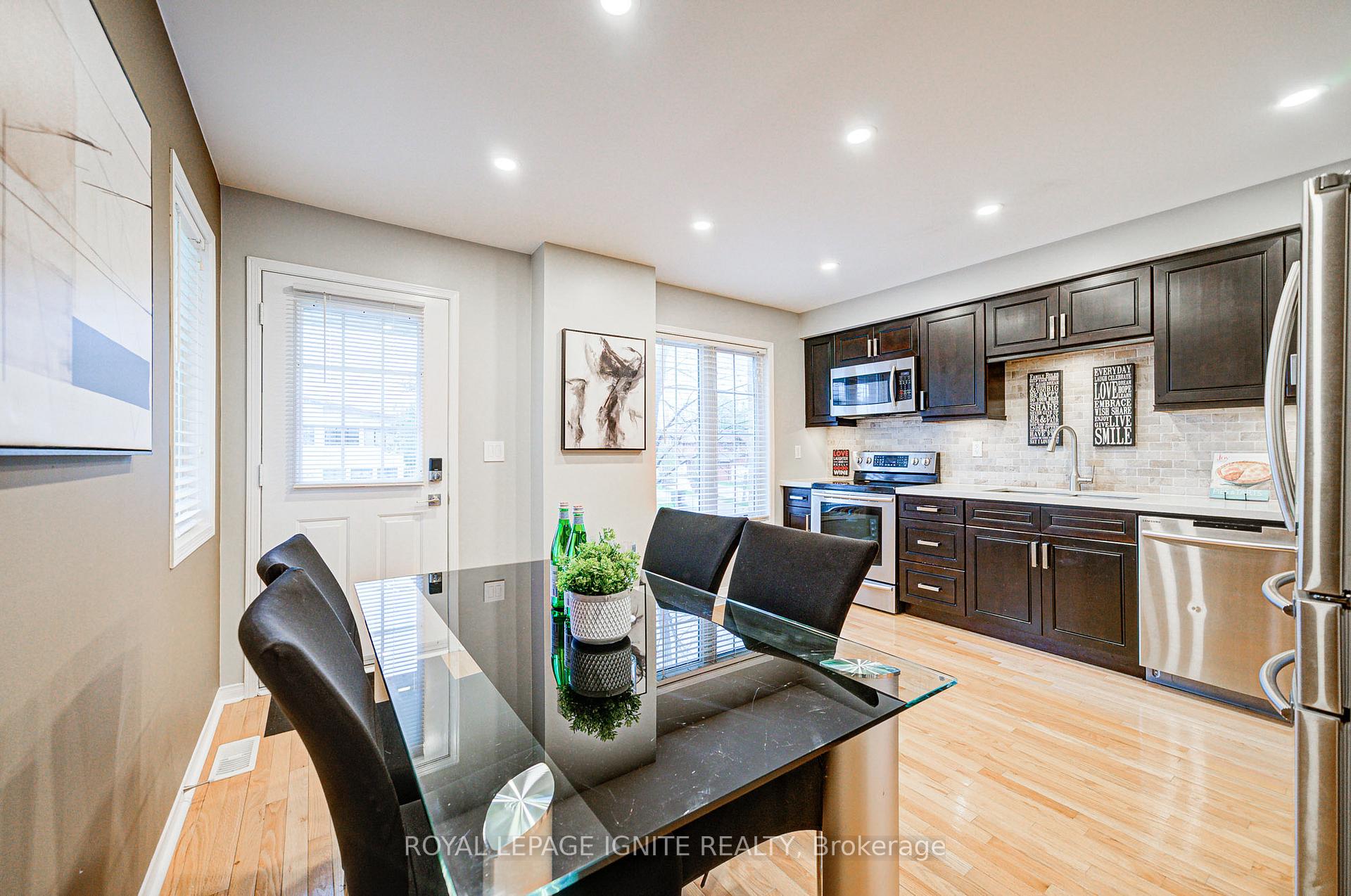 Photo 13 of Unit 17, 735 Sheppard Avenue, Pickering, Woodlands — HOMEH