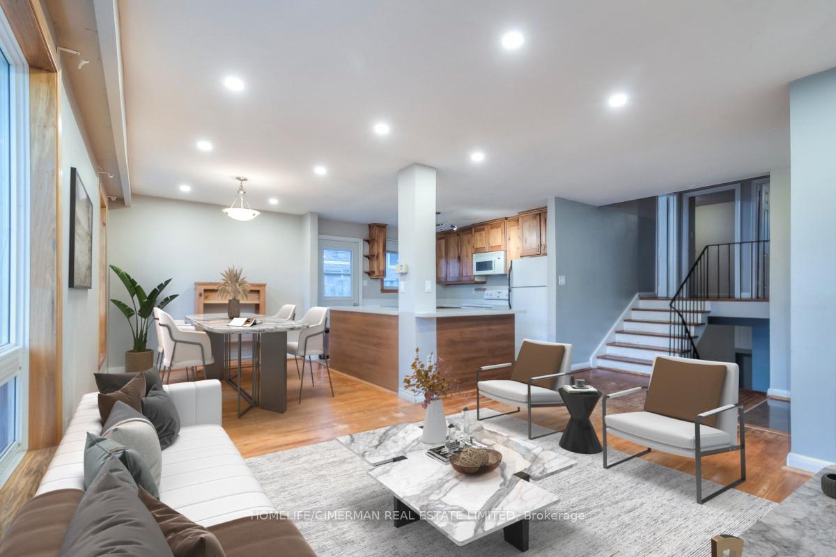 Photo 4 of 21 Huron Court, Aurora, Aurora Heights — HOMEH