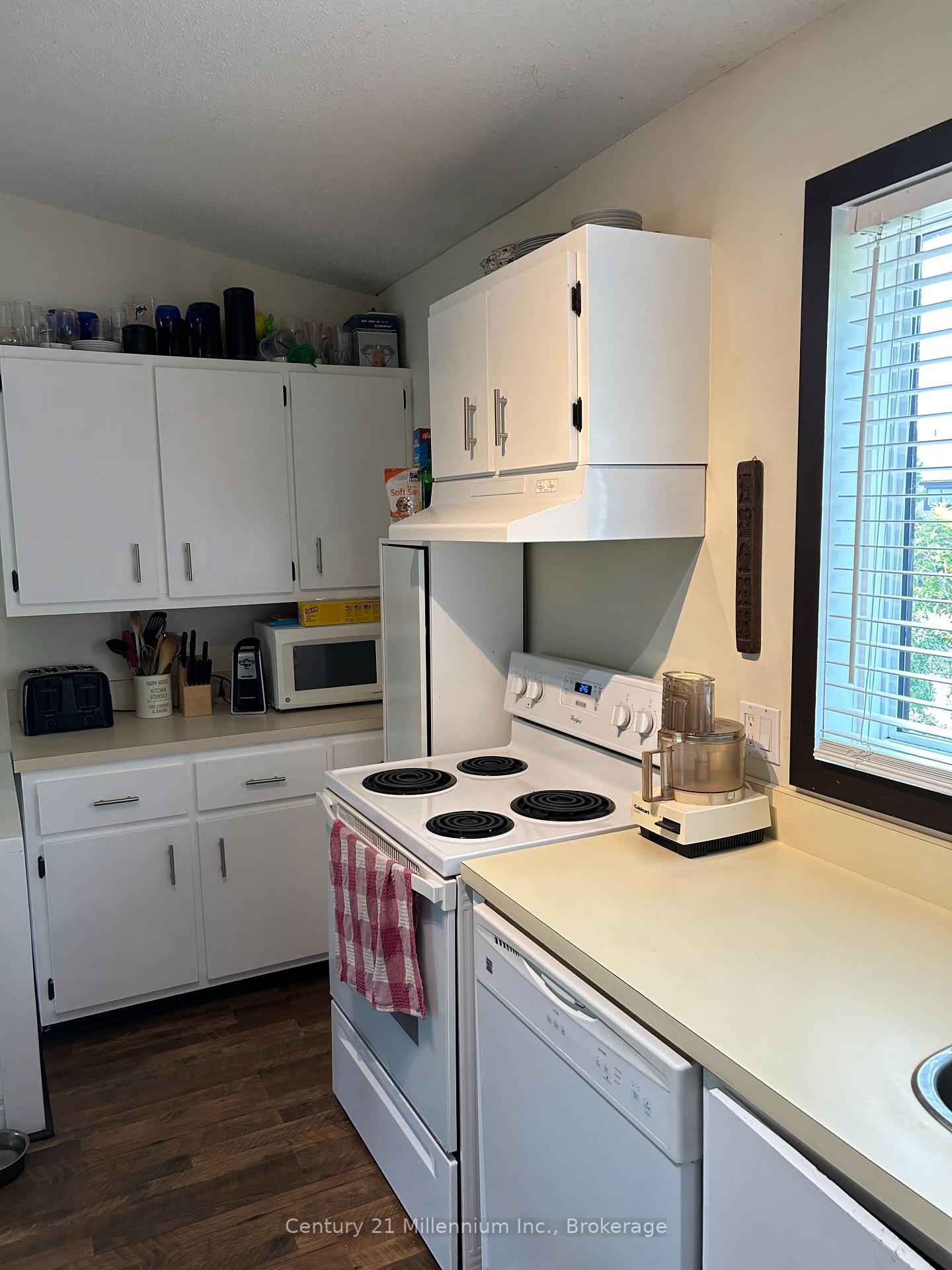 Photo 8 of Unit 45, 185 Escarpment Crescent, Collingwood — HOMEH